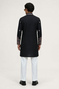 Noir Heritage Embroidered Kurta With Stole