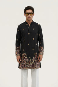 Noir Heritage Embroidered Kurta With Stole