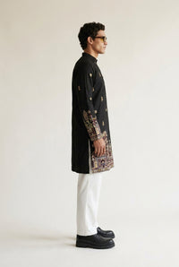 Noir Heritage Embroidered Kurta With Stole