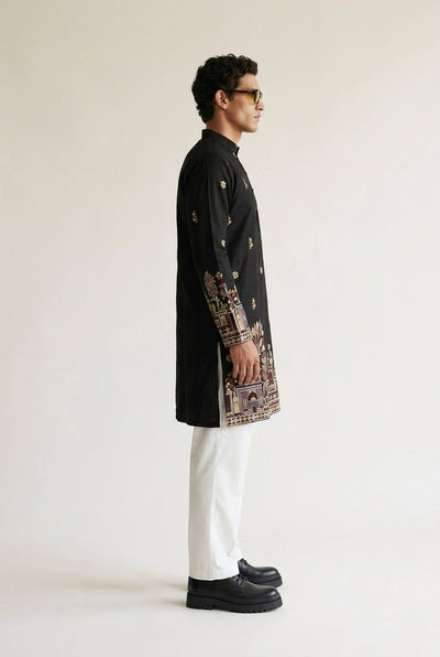 Noir Heritage Embroidered Kurta With Stole