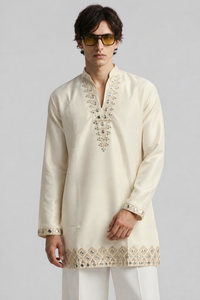 Close-up of mirror detailing on Aurelia Ivory Kurta