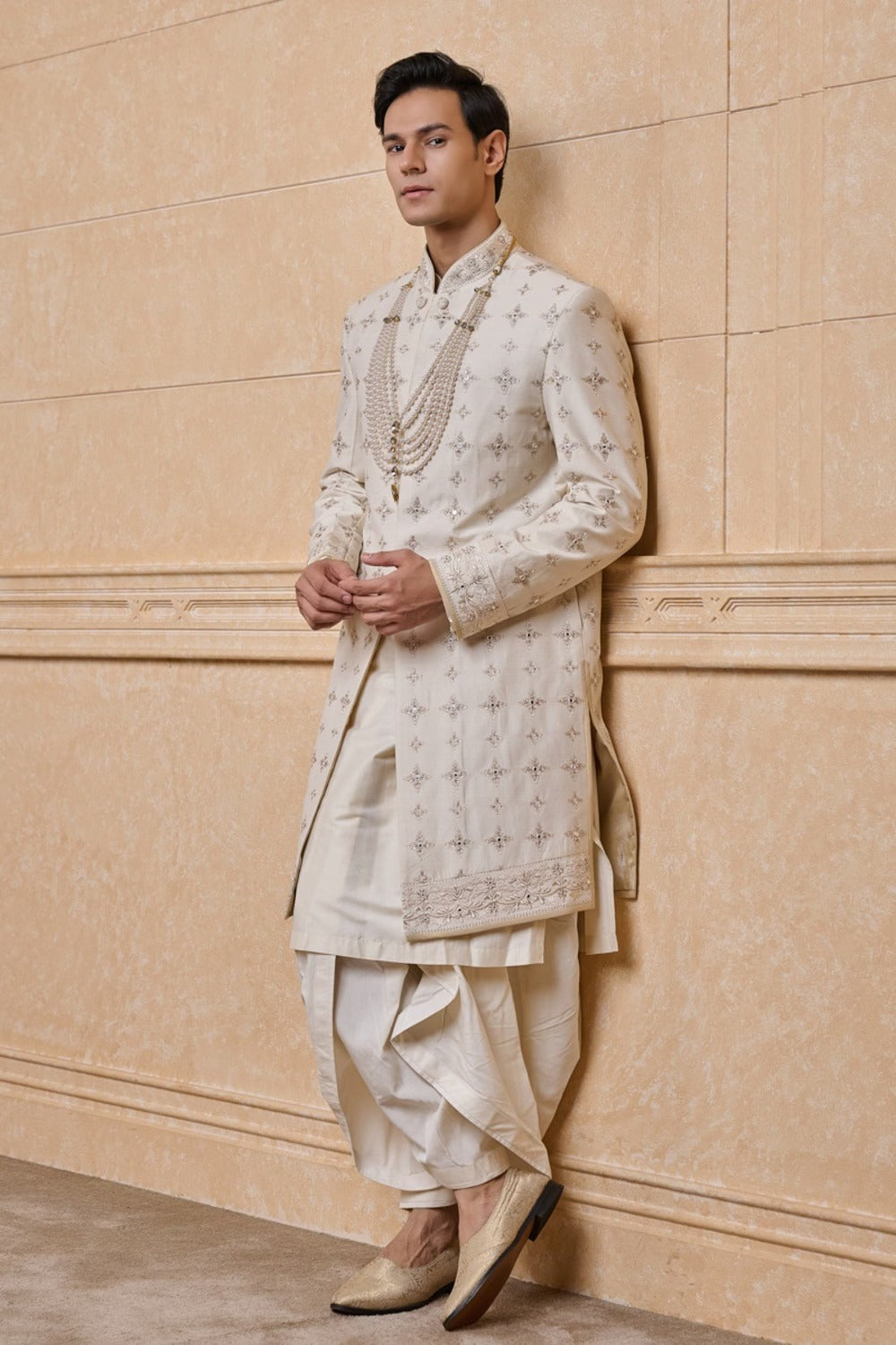 Ivory Sherwani Highlighted With Zardozi Work