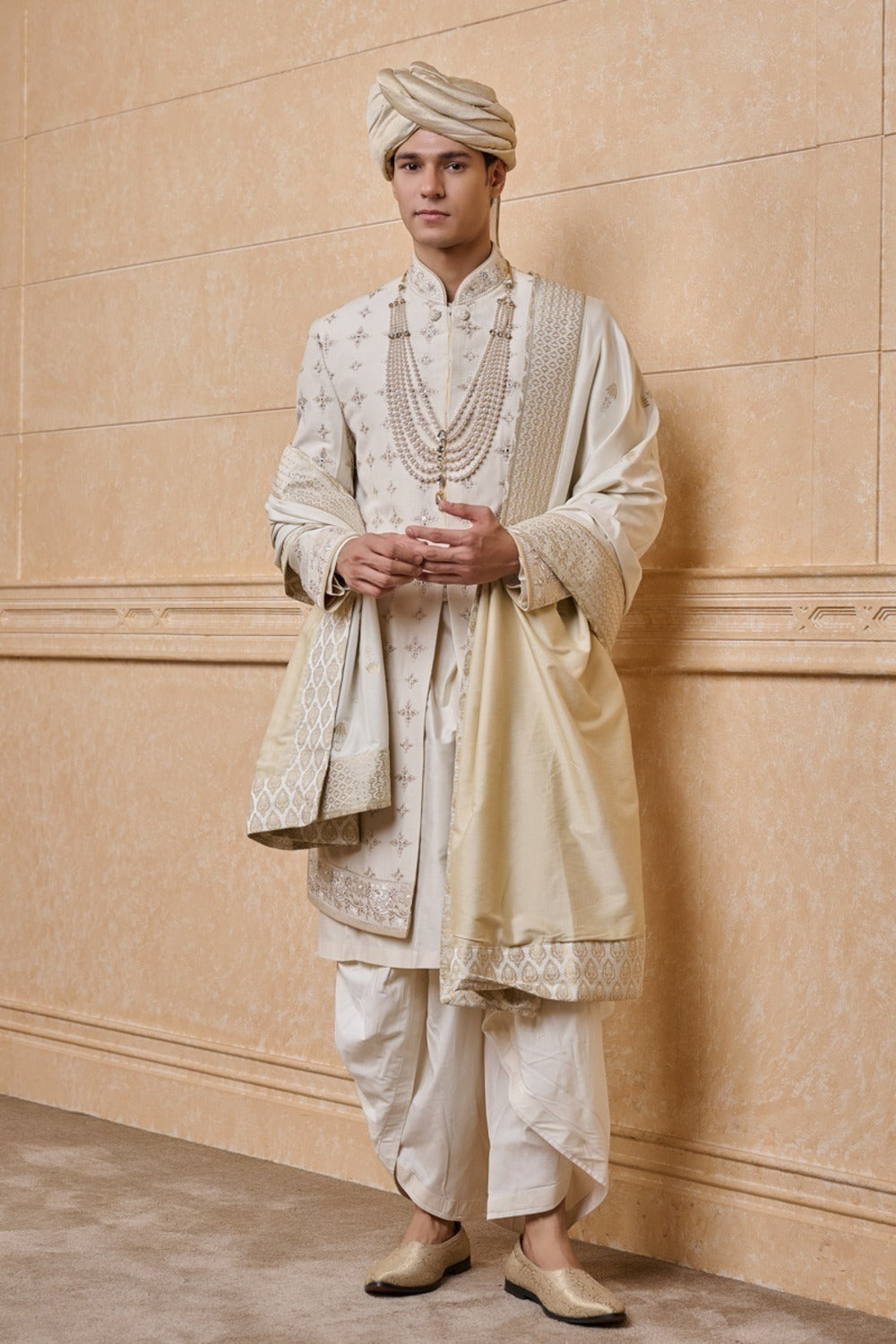 Ivory Sherwani Highlighted With Zardozi Work
