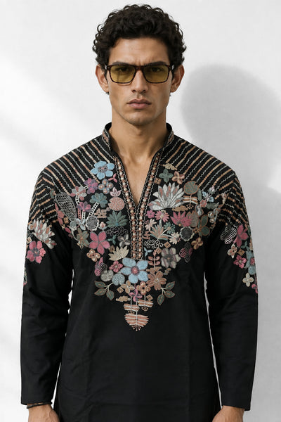 Noir Botanica Kurta Set